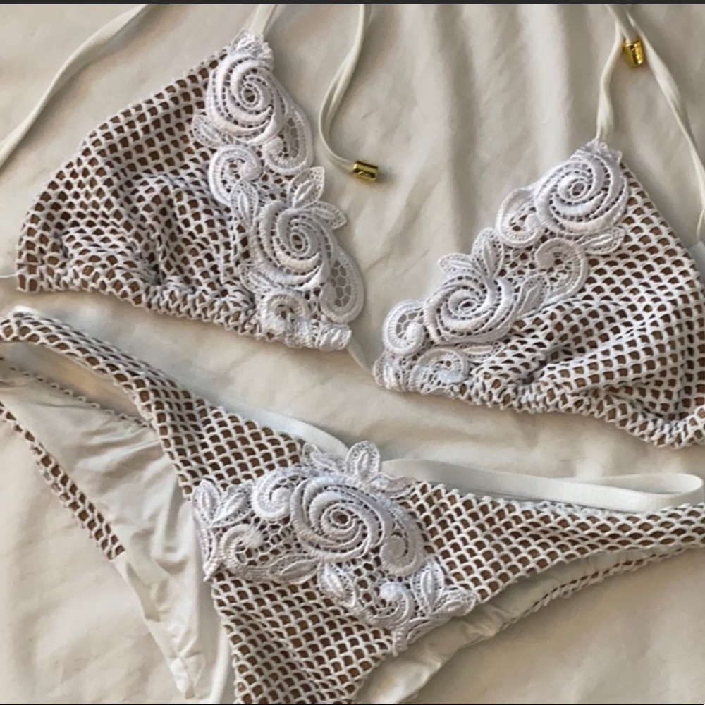 White Bed of Roses Beach Bunny Swim Suite Set
